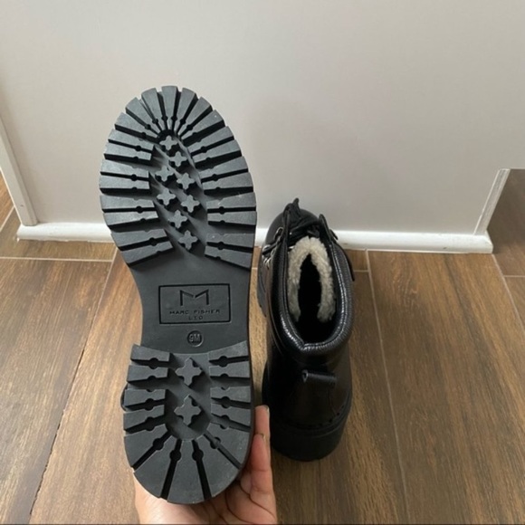 New! Marc Fisher Nairy Lace Up Booties, Izzie Dupes - Picture 6 of 6